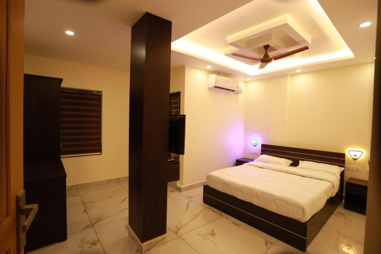 Aman Residency Hotel Thodupuzha ภายนอก รูปภาพ