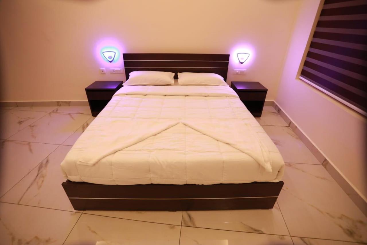 Aman Residency Hotel Thodupuzha ภายนอก รูปภาพ